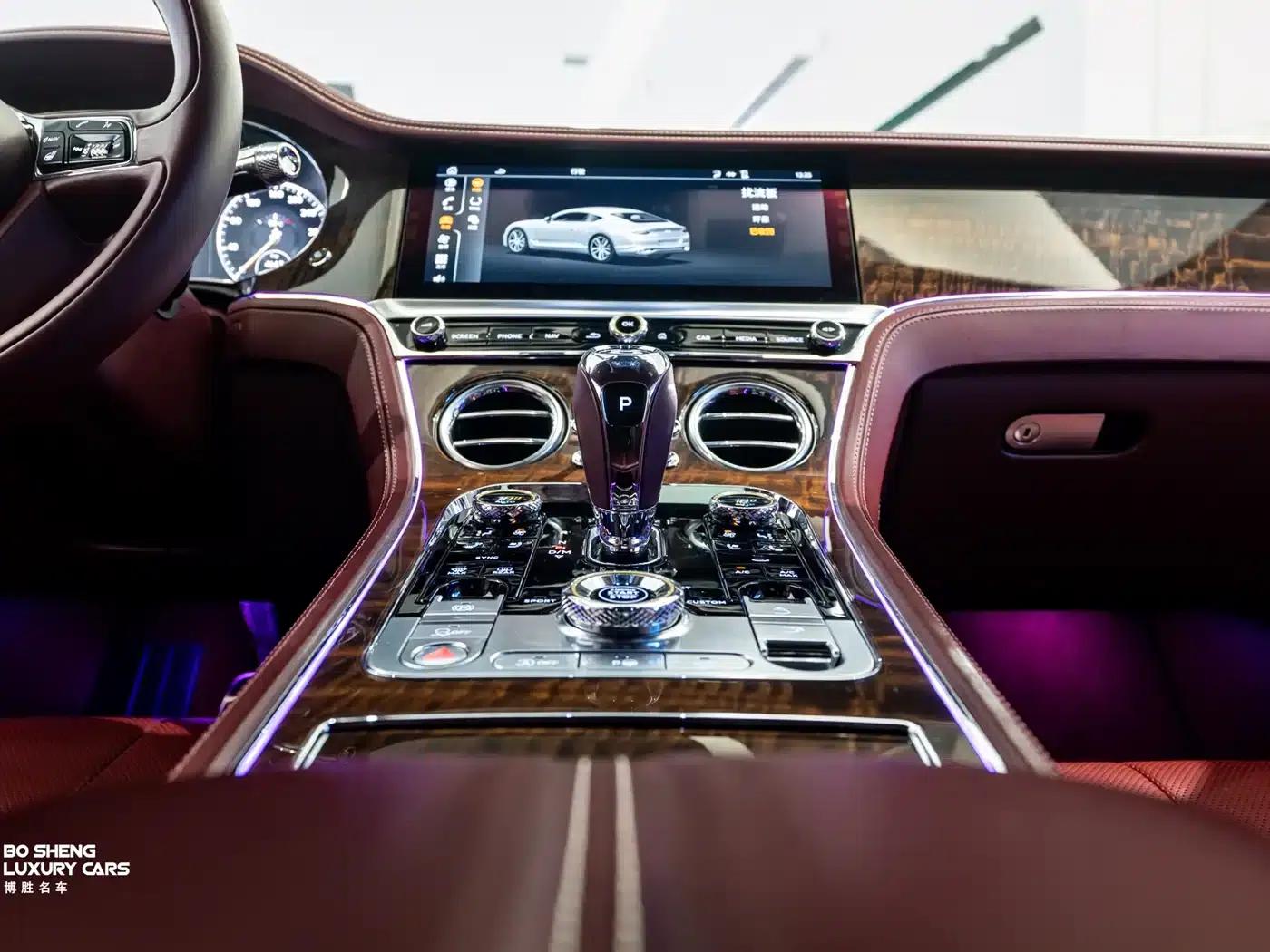 2020 Continental 4.0T GT V8 — миниатюра 40
