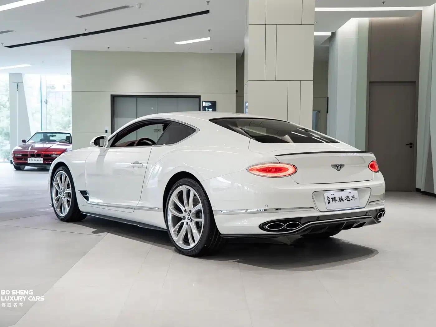 2020 Continental 4.0T GT V8 — миниатюра 42