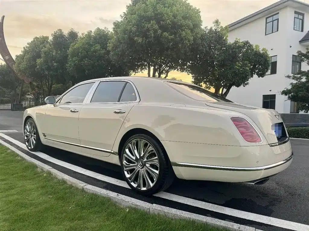 2013 Mulsanne 6.8T Mulliner Special Edition — миниатюра 14