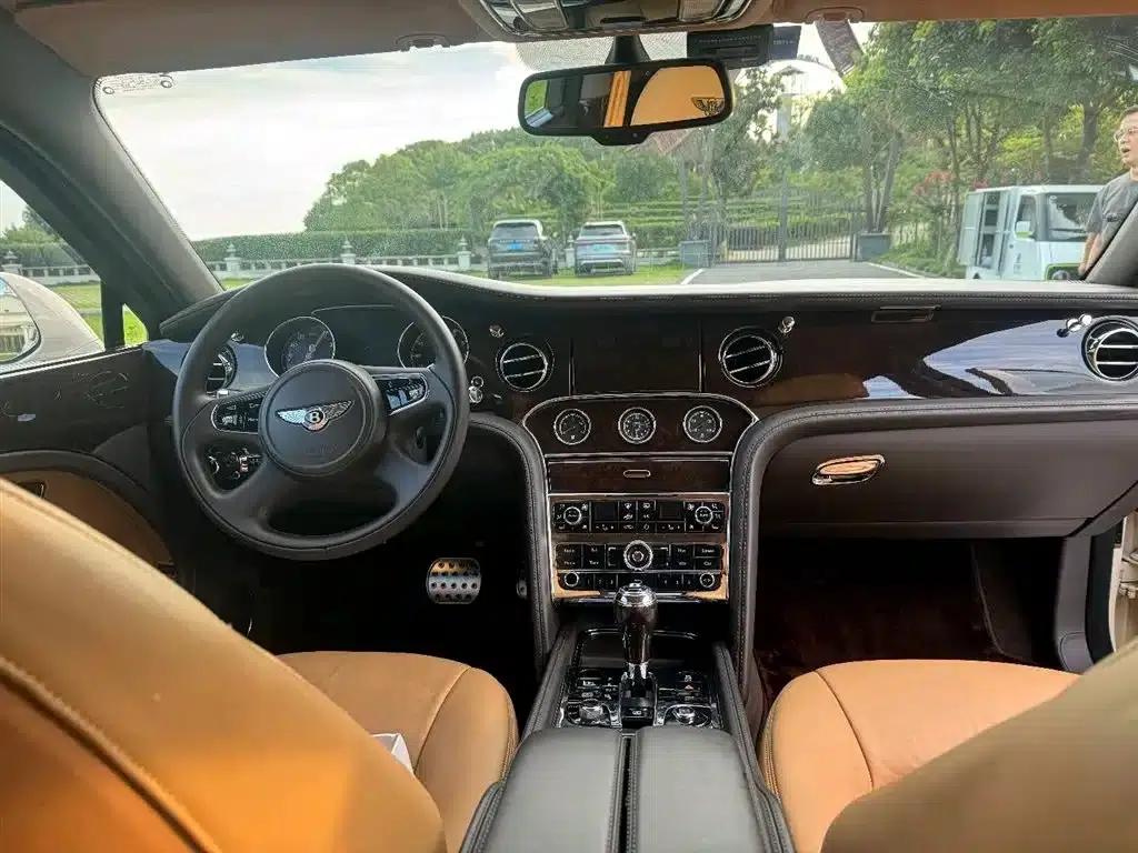2013 Mulsanne 6.8T Mulliner Special Edition — миниатюра 10
