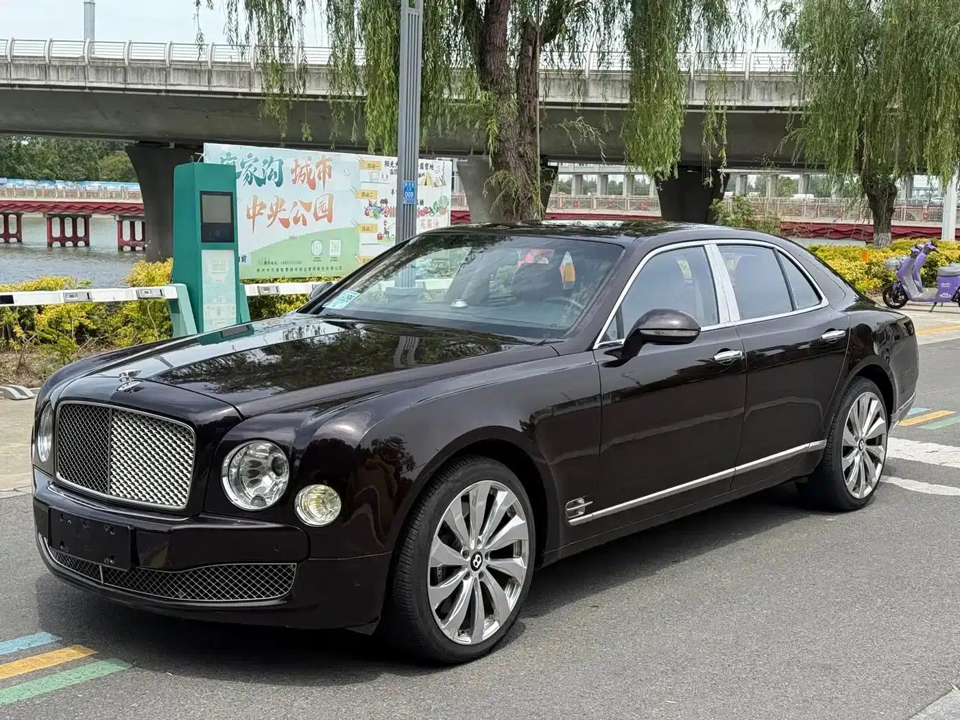 2013 Mulsanne 6.8T Mulliner Special Edition — миниатюра 3