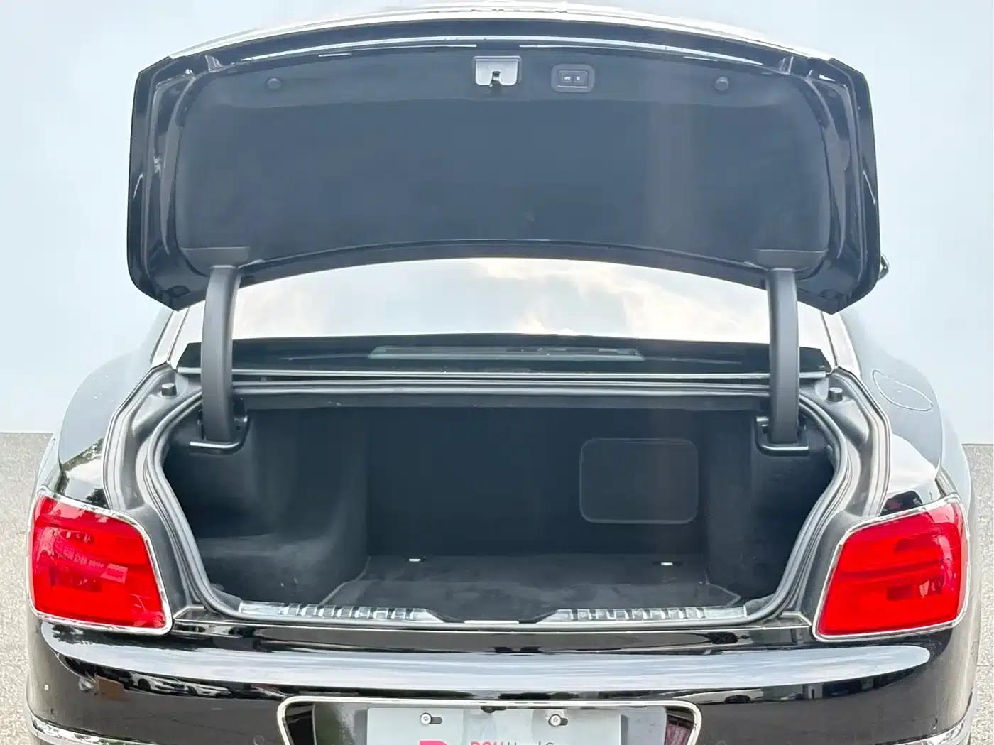 2024 Flying Spur Plug-in Hybrid 2.9T V6 Hybrid — миниатюра 22