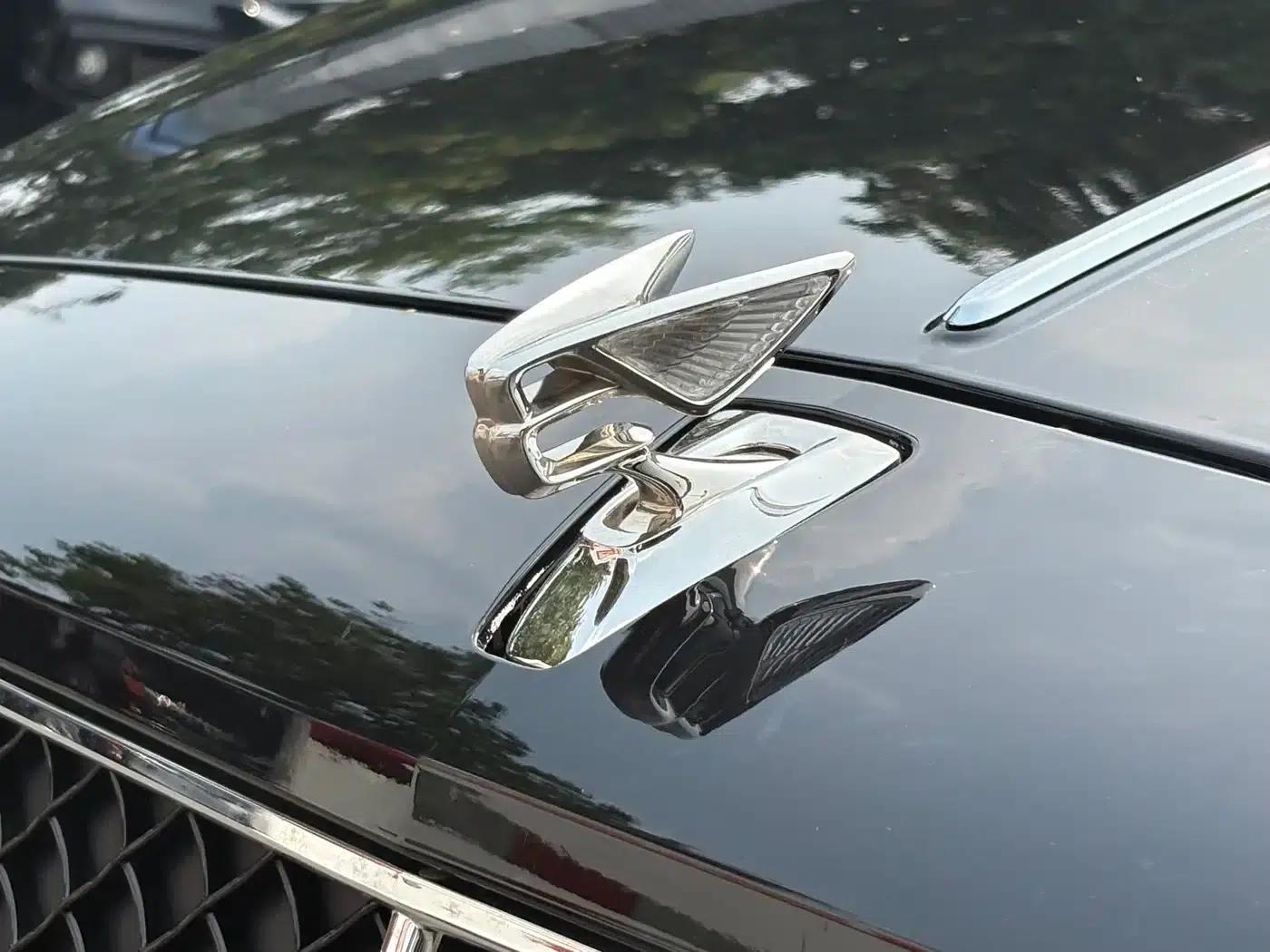 2024 Flying Spur Plug-in Hybrid 2.9T V6 Hybrid — миниатюра 25