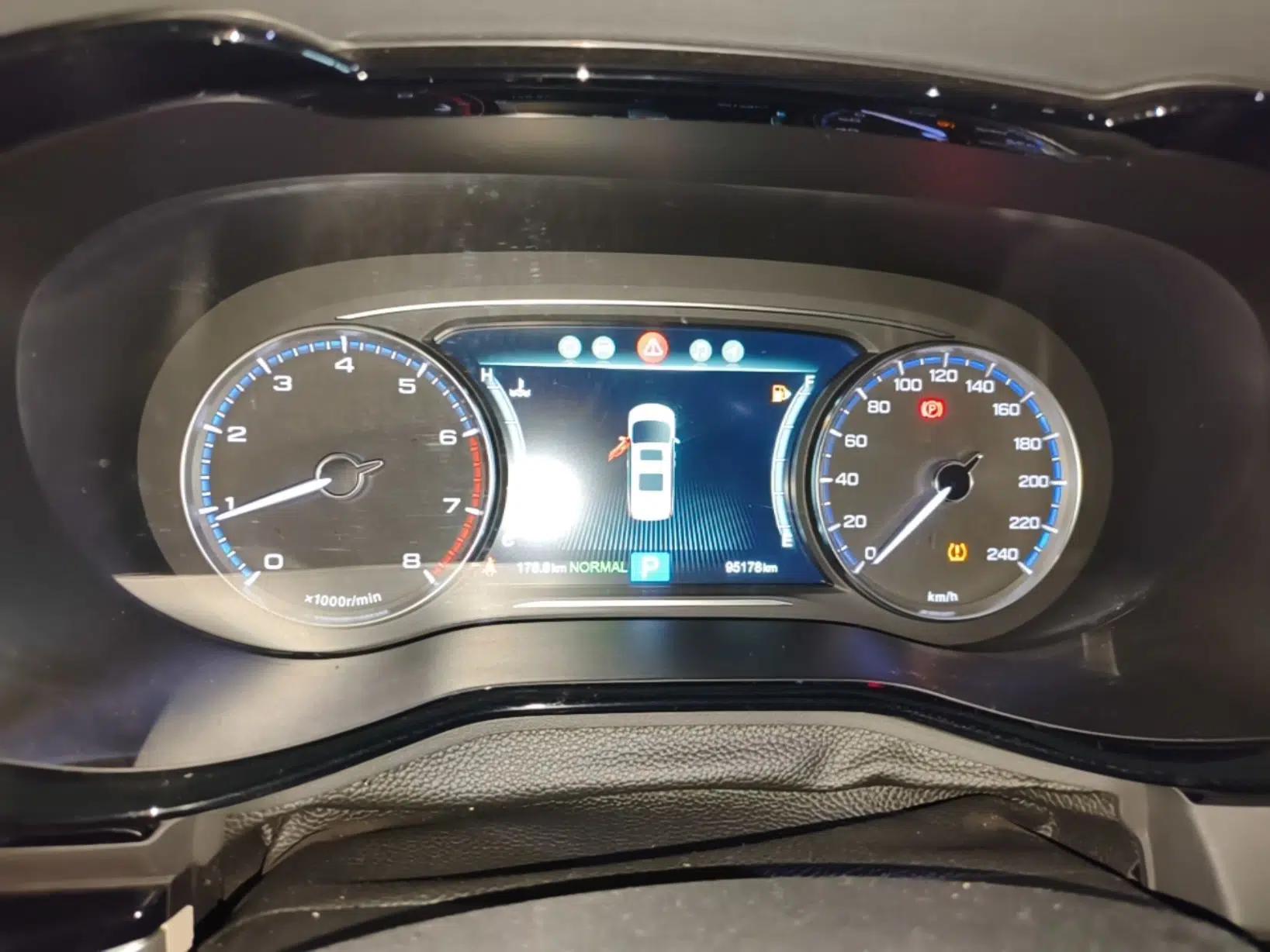 GAC Trumpchi M8 2018 320T Luxury Edition — миниатюра 14