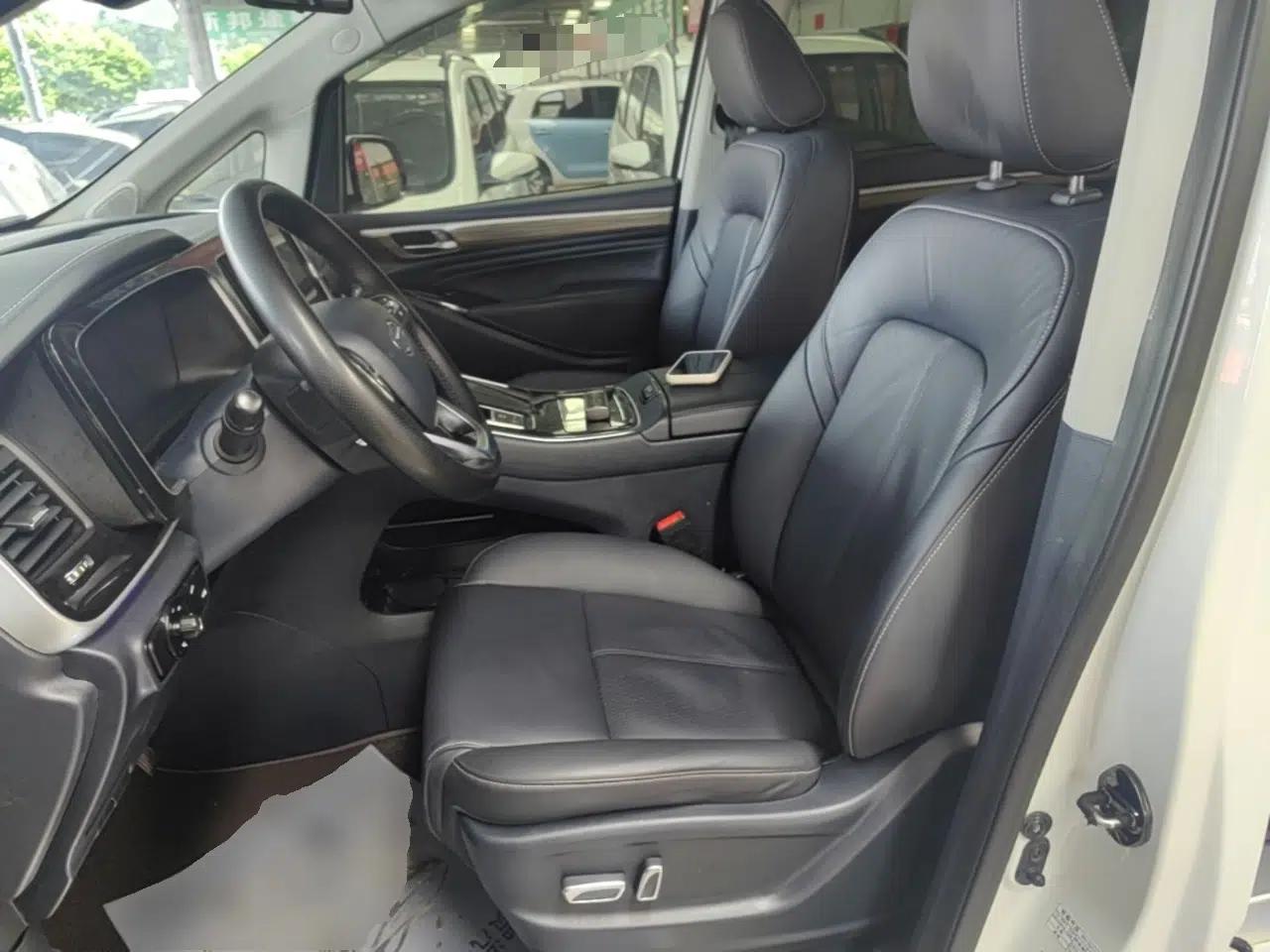 GAC Trumpchi M8 2023 Lingxiu Series 390T Prestige Edition — миниатюра 17