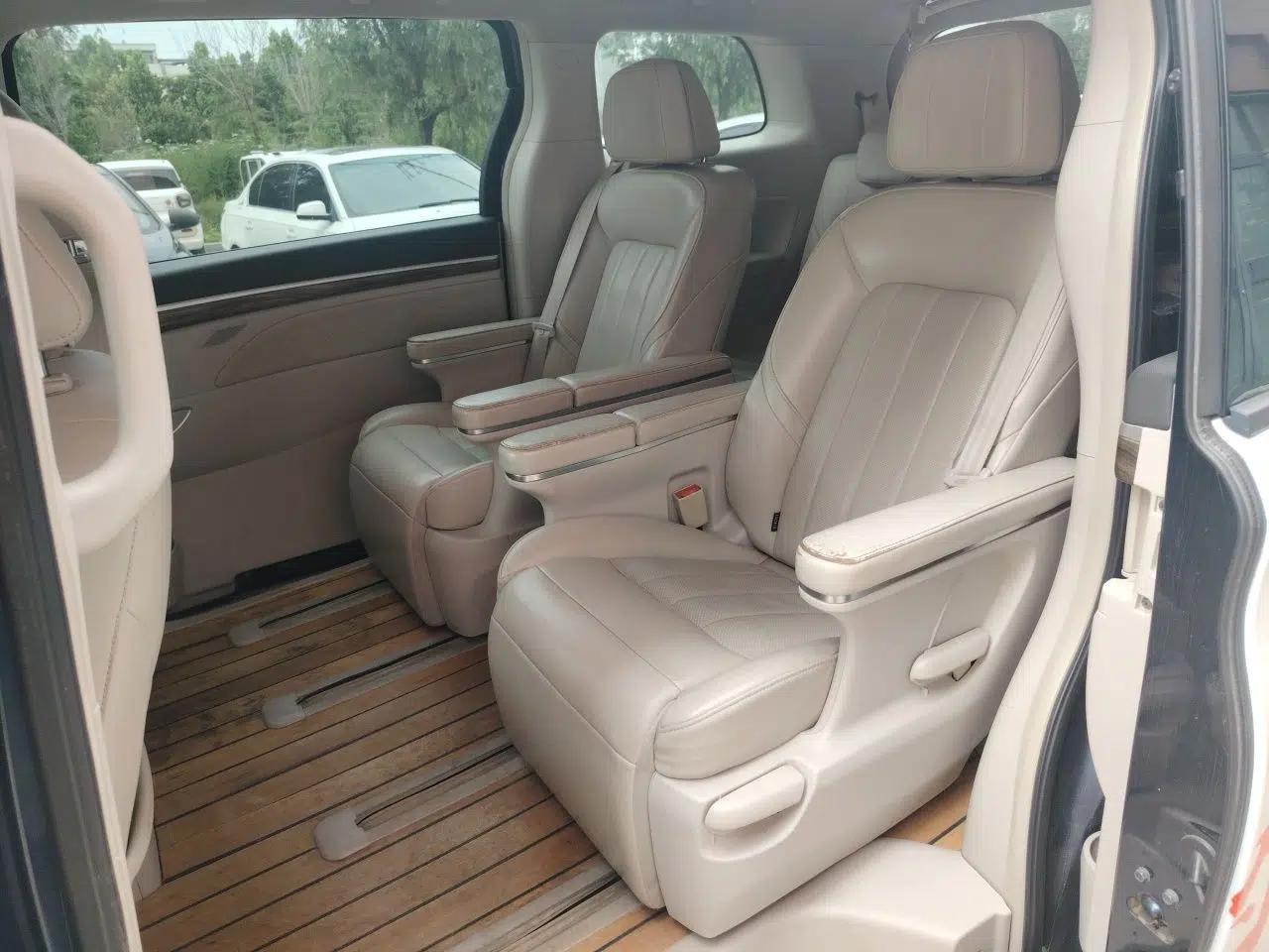 GAC Trumpchi M8 2018 320T Luxury Edition — миниатюра 18