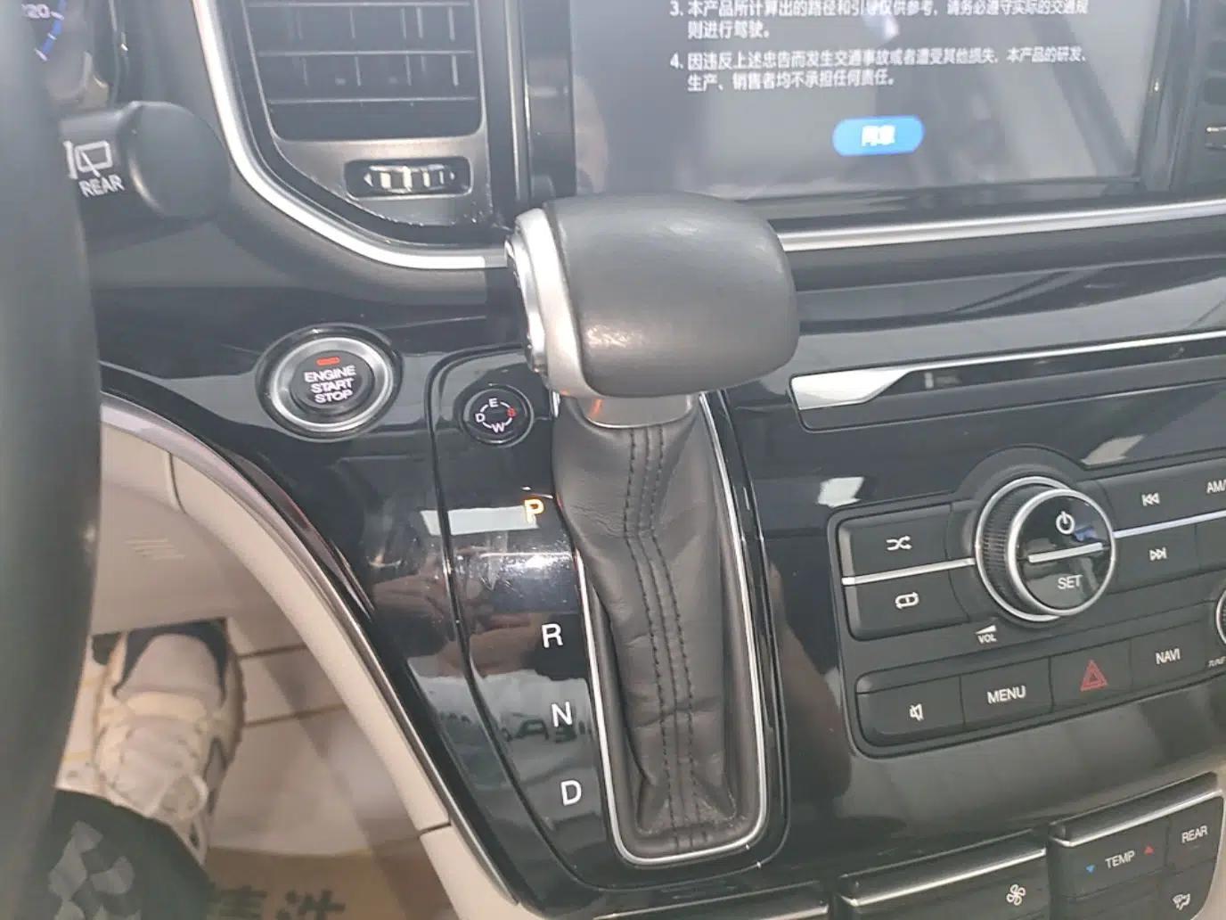GAC Trumpchi M8 2018 320T Luxury Edition — миниатюра 17