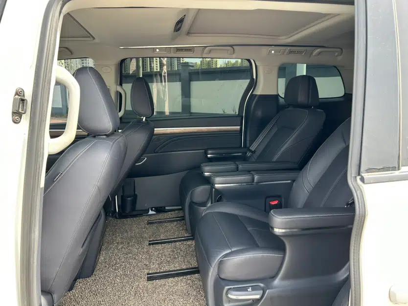 GAC Trumpchi M8 2021 Lingxiu Series 390T Ultimate Edition — миниатюра 17