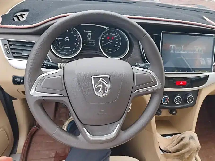 Baojun 730 2016 1.5L Manual Comfort 7-Seater National V Emission Standard — миниатюра 15