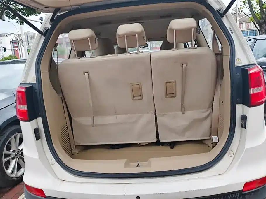 Baojun 730 2016 1.5L Manual Comfort 7-Seater National V Emission Standard — миниатюра 4