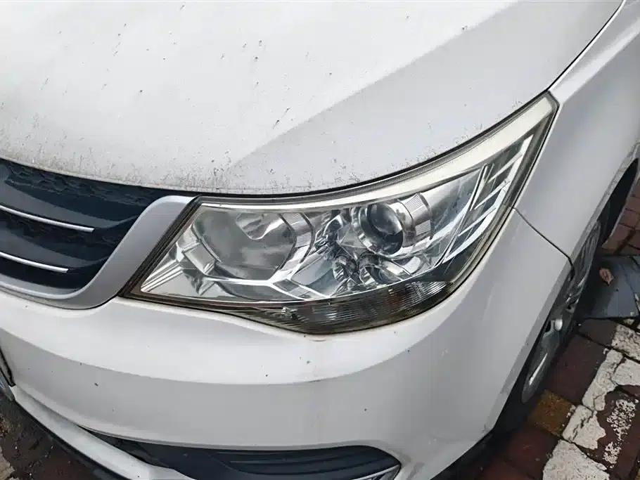 Baojun 730 2016 1.5L Manual Comfort 7-Seater National V Emission Standard — миниатюра 5