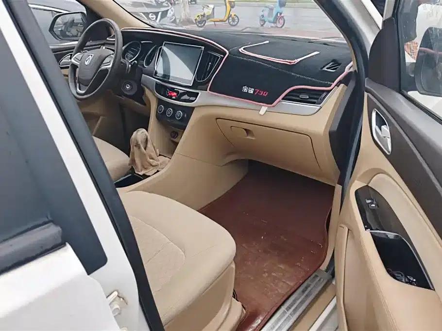 Baojun 730 2016 1.5L Manual Comfort 7-Seater National V Emission Standard — миниатюра 8
