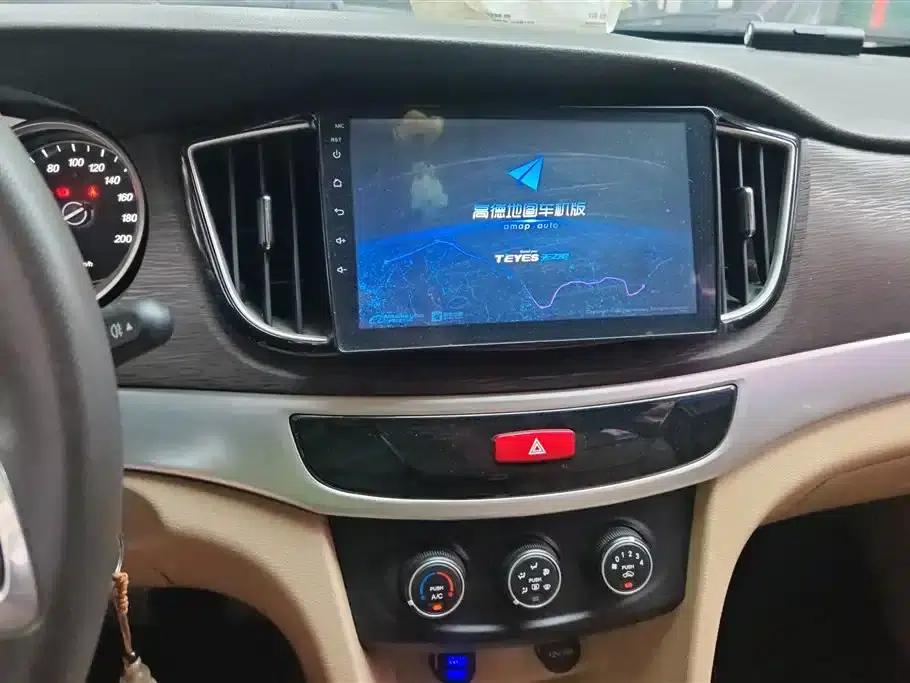 Baojun 730 2016 1.5L Manual Value Edition 7-Seater National V Emission Standard — миниатюра 12