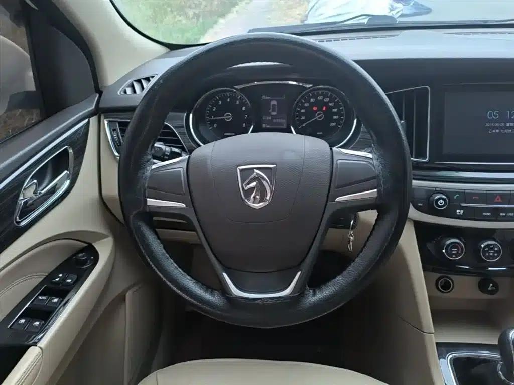 Baojun 730 2016 1.5L Manual Comfort 7-Seater National V Emission Standard — миниатюра 11