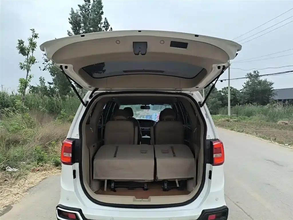 Baojun 730 2016 1.5L Manual Comfort 7-Seater National V Emission Standard — миниатюра 19