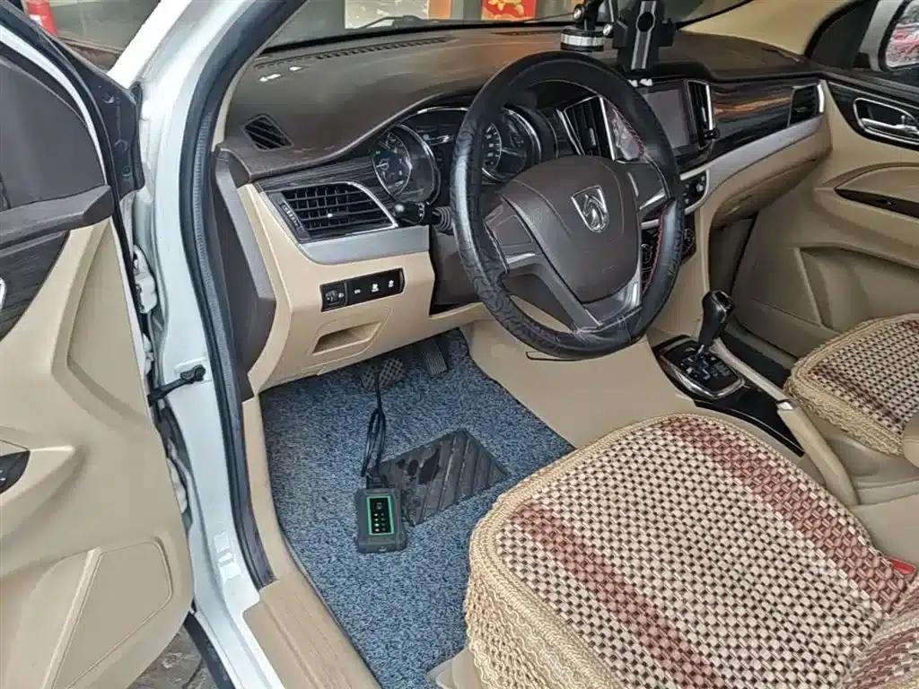 Baojun 730 2016 1.8L iAMT Comfort 7-seater — миниатюра 16
