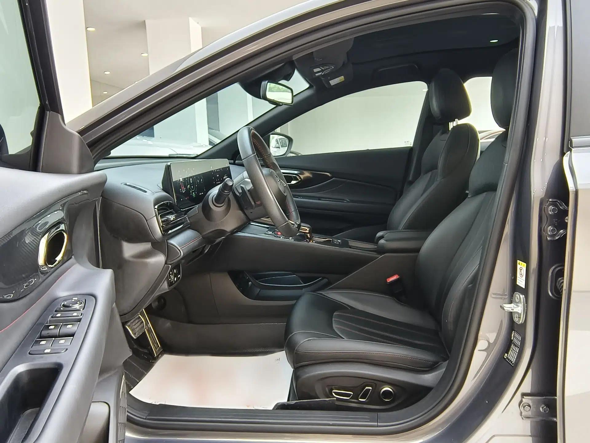 GAC Trumpchi EMPOW 2021 270T DCT J16 Version — миниатюра 18