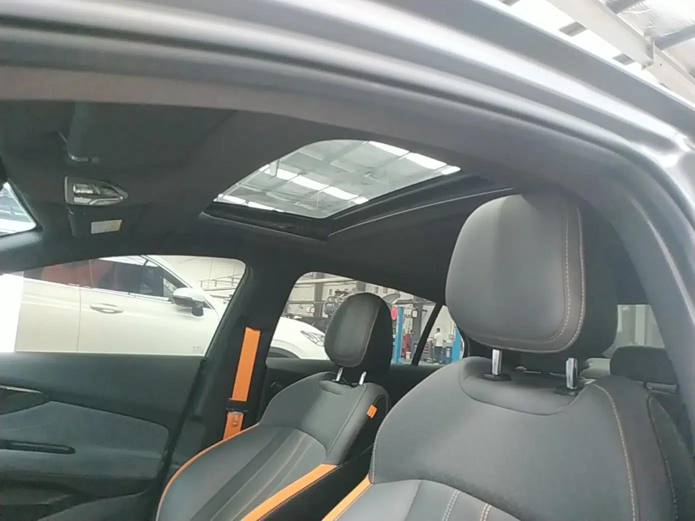GAC Trumpchi EMPOW 2022 270T DCT J16 R-Style Track Edition — миниатюра 21