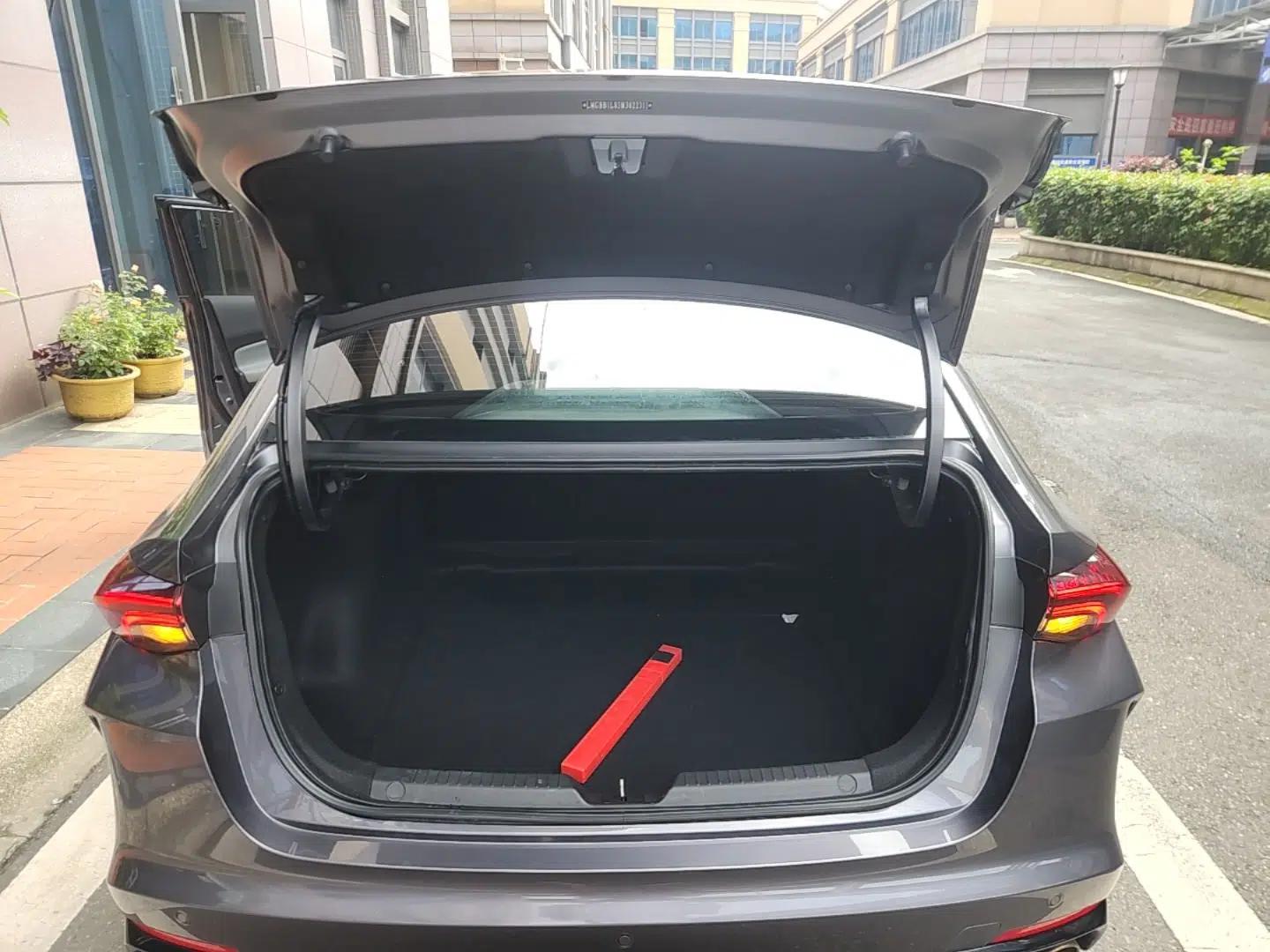 GAC Trumpchi EMPOW 2021 270T DCT J16 Version — миниатюра 22