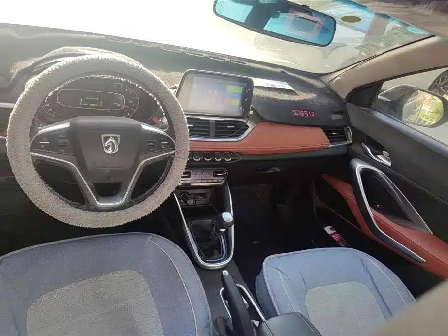 Baojun 510 2017 1.5L Manual Deluxe Edition — миниатюра 12
