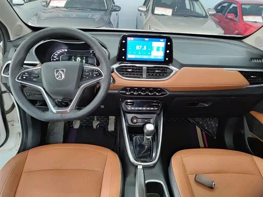 Baojun 510 2017 1.5L Manual Deluxe Edition — миниатюра 10