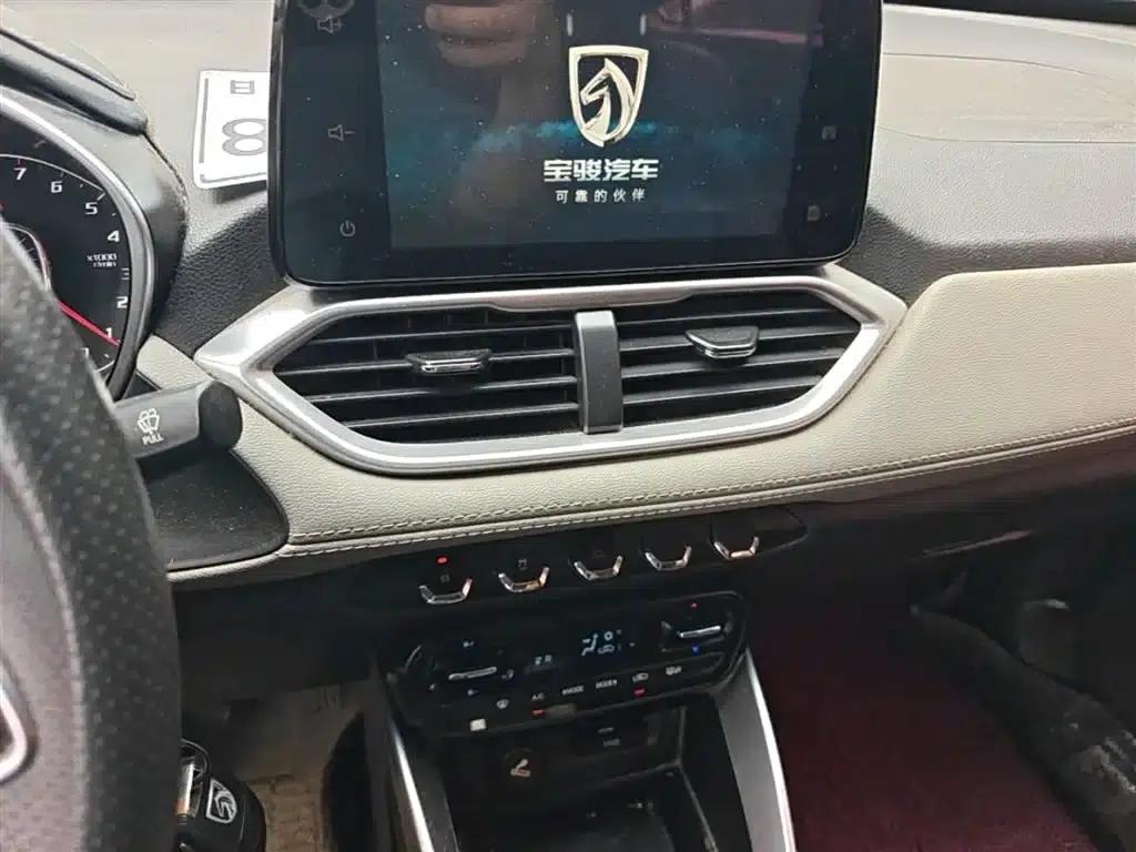 Baojun 510 2017 1.5L Manual Fashion Edition — миниатюра 13