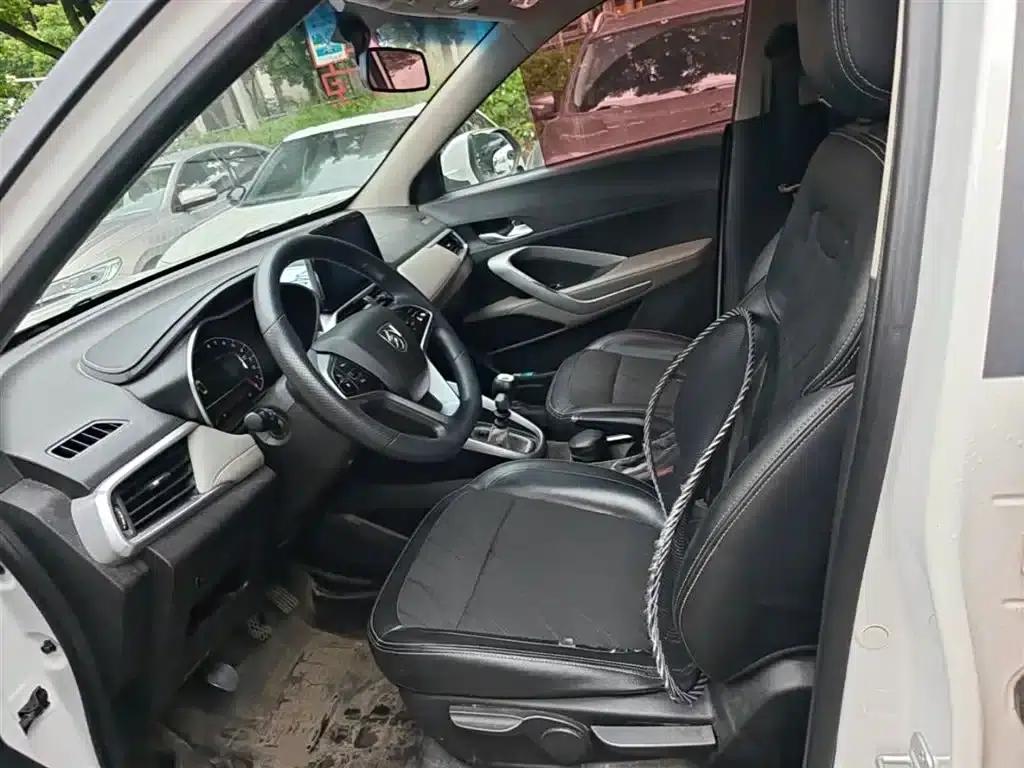 Baojun 510 2017 1.5L Manual Fashion Edition — миниатюра 15