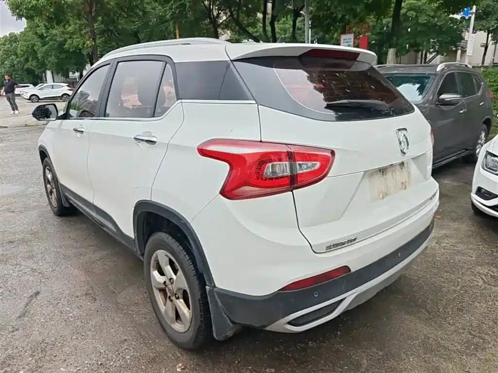 Baojun 510 2017 1.5L Manual Fashion Edition — миниатюра 5