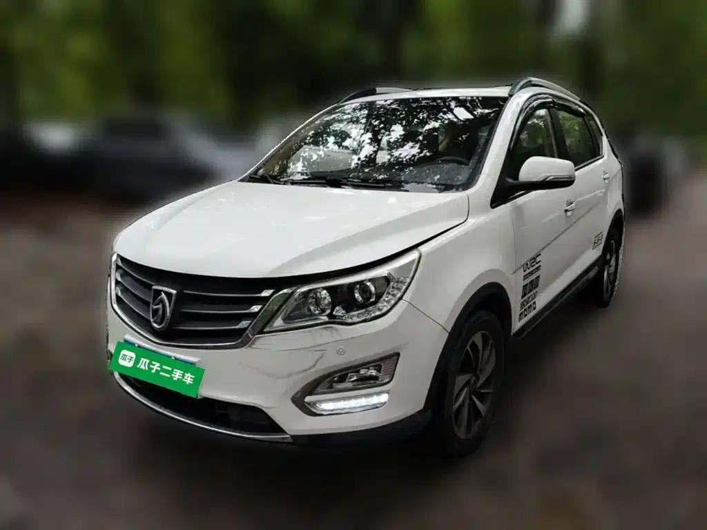 Baojun 560 2016 1.8L Manual Deluxe Edition — миниатюра 1