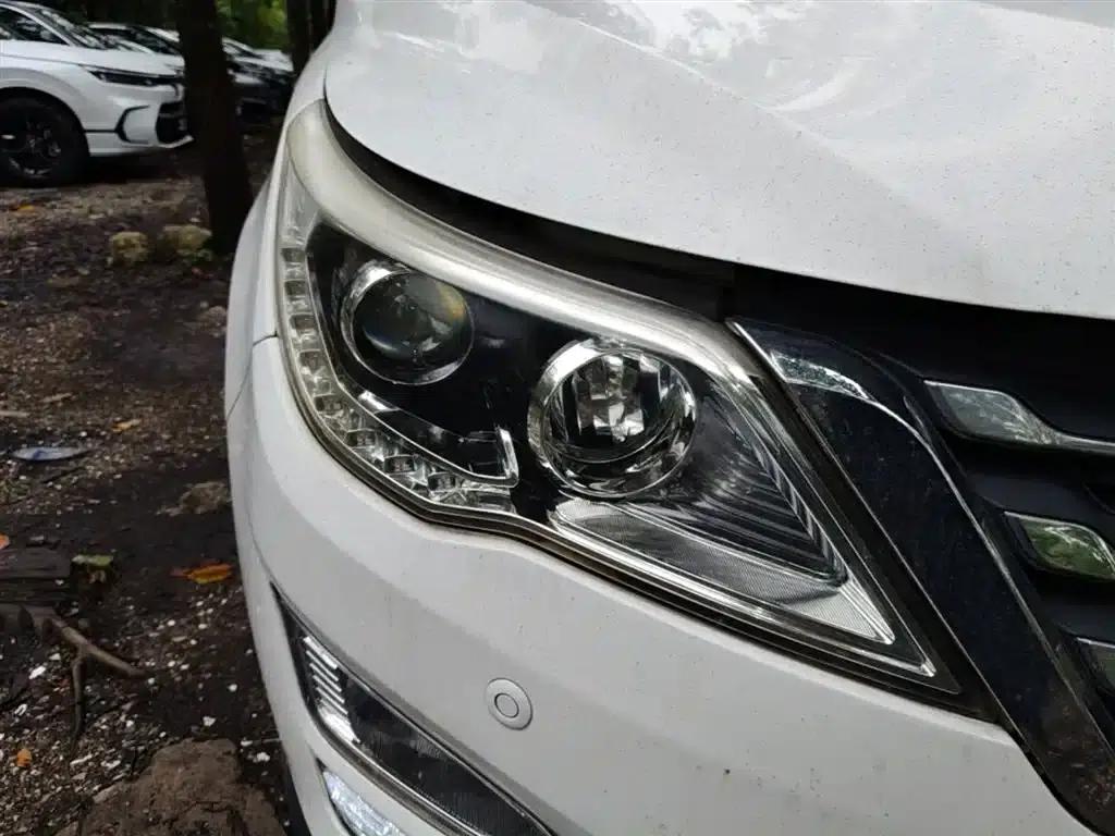 Baojun 560 2016 1.8L Manual Deluxe Edition — миниатюра 13