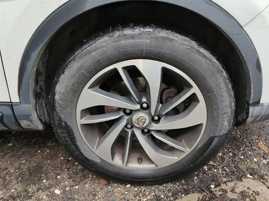 Baojun 560 2016 1.8L Manual Deluxe Edition — миниатюра 14