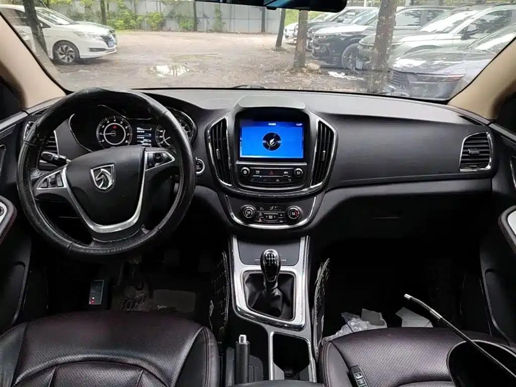 Baojun 560 2016 1.8L Manual Deluxe Edition — миниатюра 16