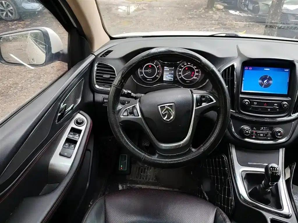 Baojun 560 2016 1.8L Manual Deluxe Edition — миниатюра 17