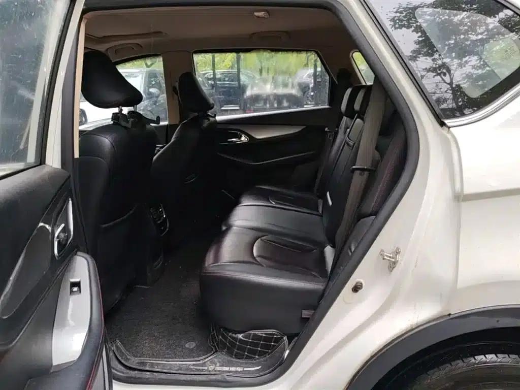 Baojun 560 2016 1.8L Manual Deluxe Edition — миниатюра 24