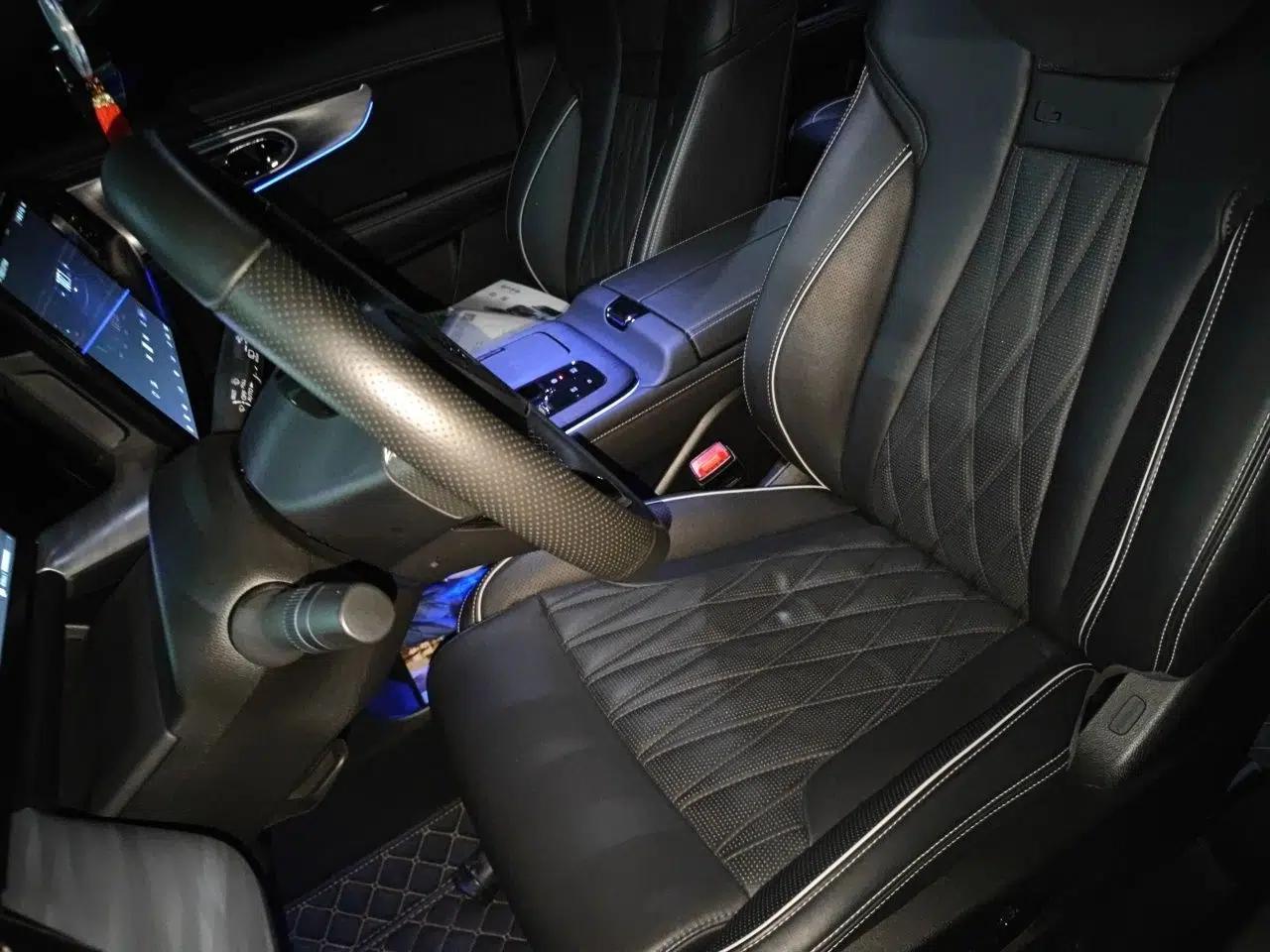 GAC Trumpchi GS8 2022 Dual-Engine Series 2.0TM Two-Wheel Drive Prestige Edition (7 Seats) — миниатюра 16