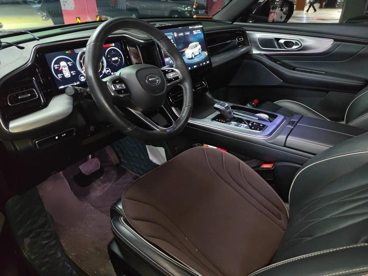 GAC Trumpchi GS8 2022 Flagship Series 2.0 TGDI Two-Wheel-Drive Prestige Edition (7 Seats) — миниатюра 16