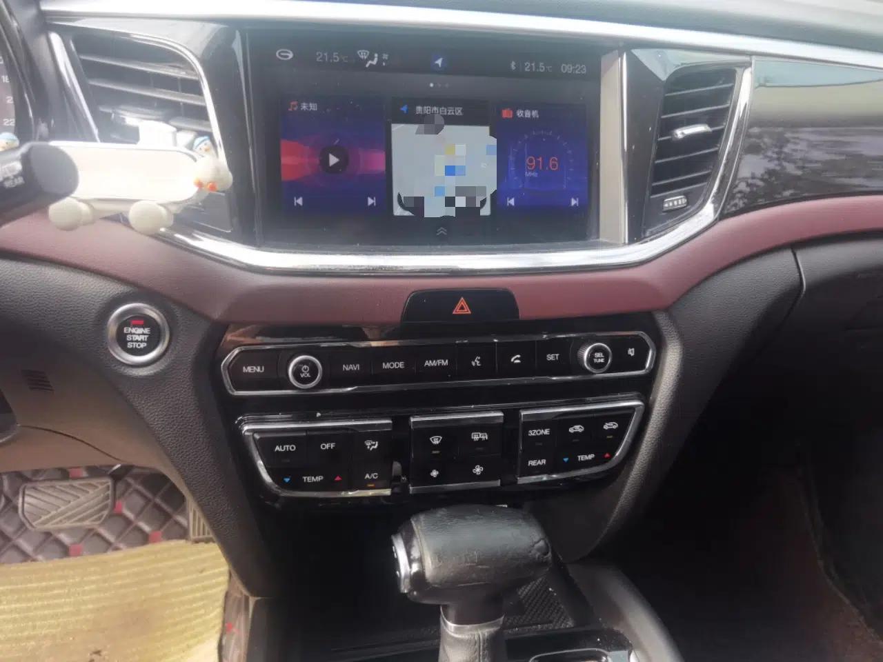 GAC Trumpchi GS8 2017 320T Two-Wheel Drive Luxury Smart Connectivity Version (7 Seats) — миниатюра 14