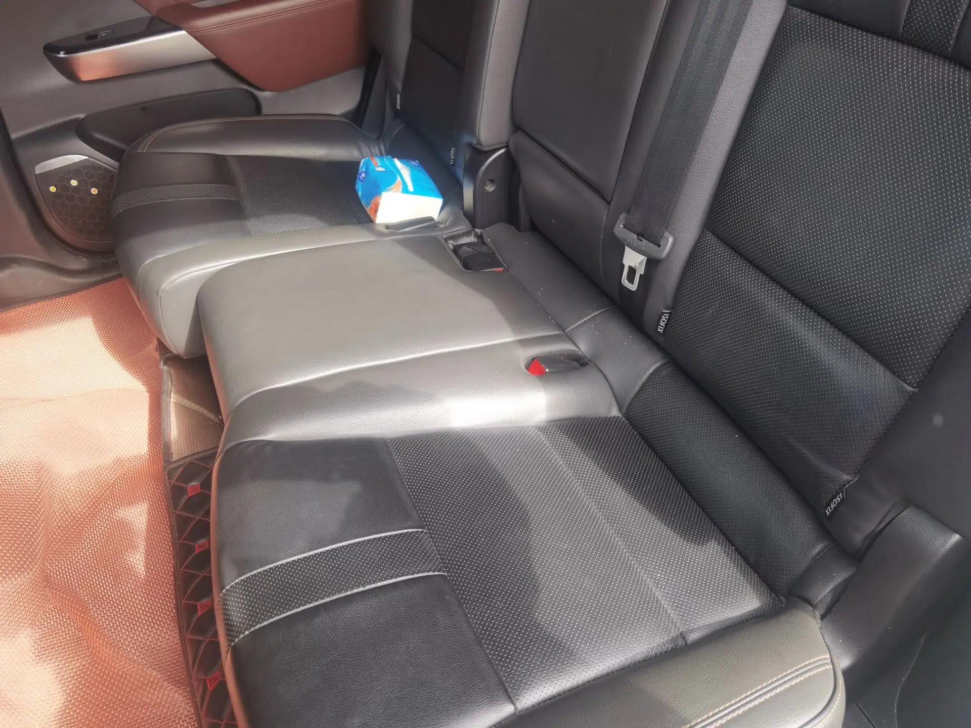 GAC Trumpchi GS8 2017 320T Two-Wheel Drive Luxury Smart Connectivity Version (7 Seats) — миниатюра 18
