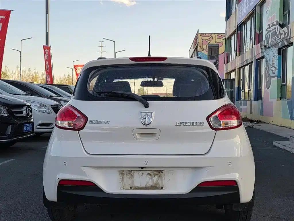 Baojun 310 2016 1.2L Manual Deluxe Edition — миниатюра 9