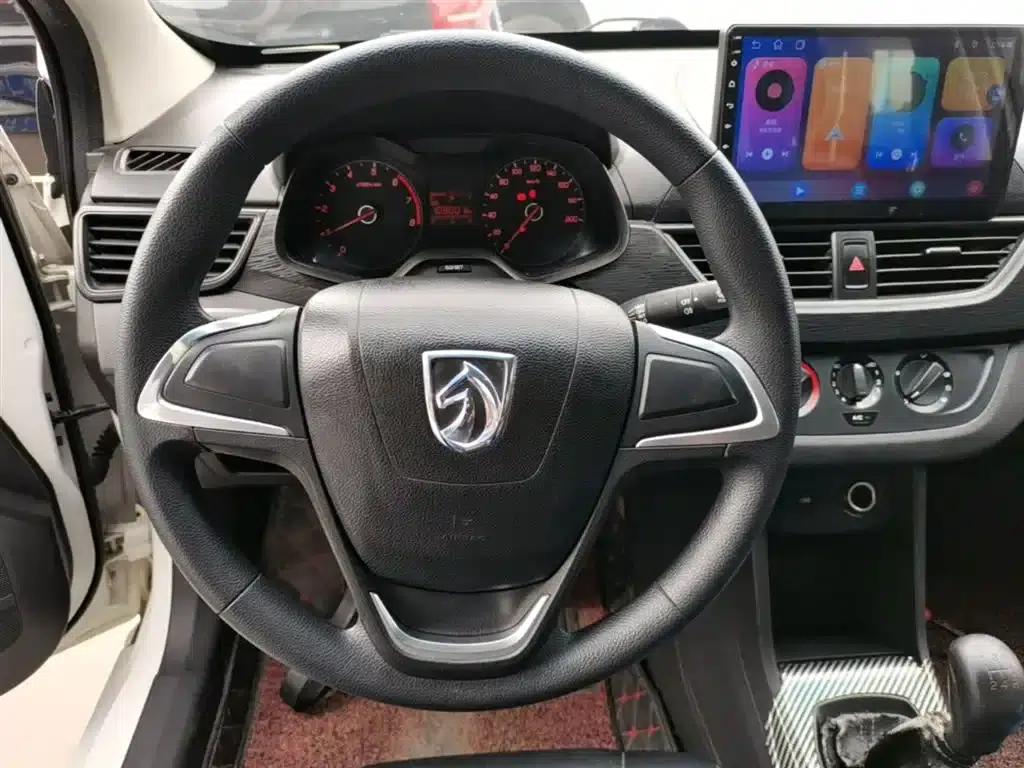 Baojun 310 2016 1.2L Manual Comfort Model — миниатюра 11