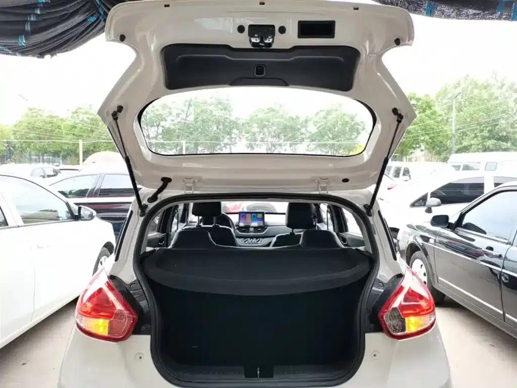 Baojun 310 2016 1.2L Manual Comfort Model — миниатюра 19