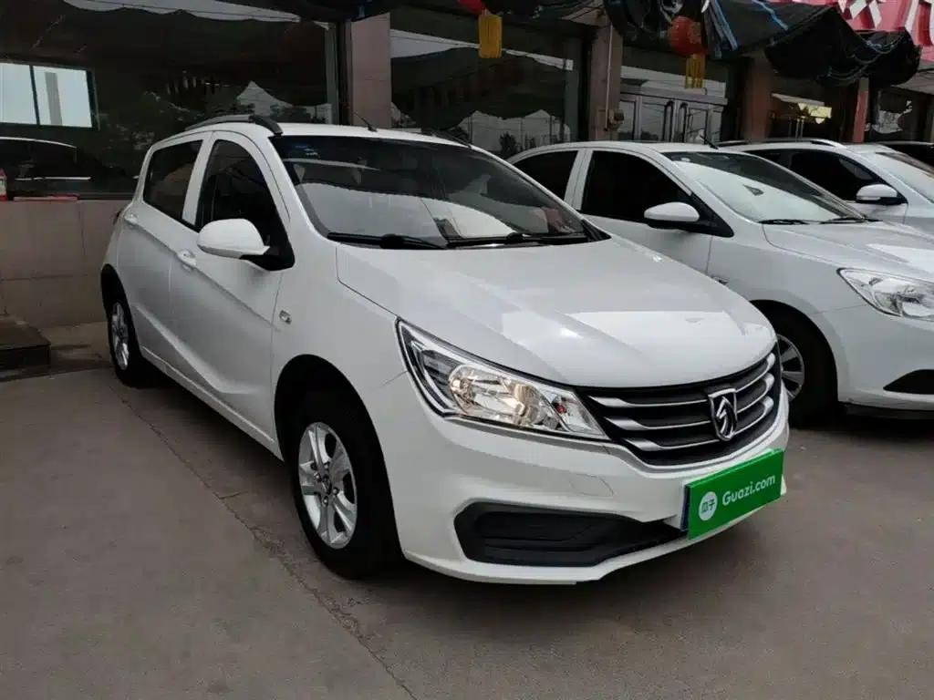 Baojun 310 2016 1.2L Manual Comfort Model — миниатюра 4