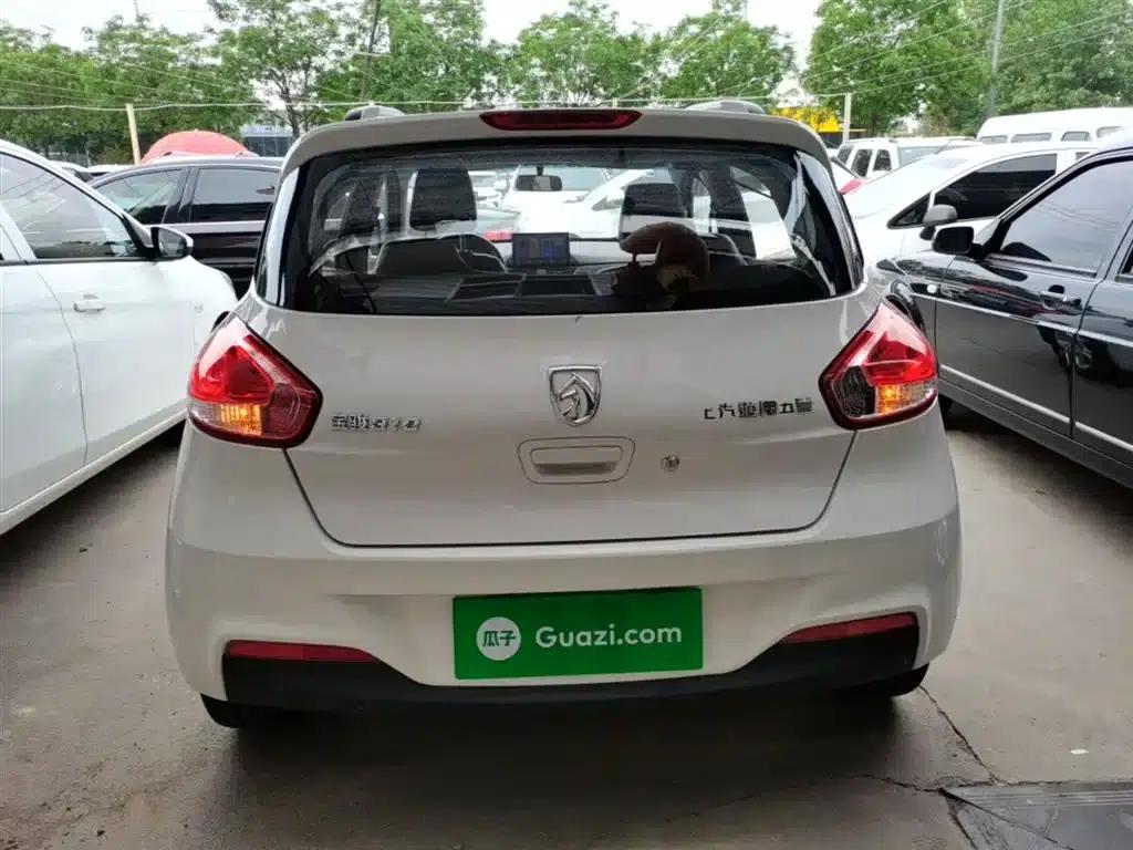 Baojun 310 2016 1.2L Manual Comfort Model — миниатюра 6