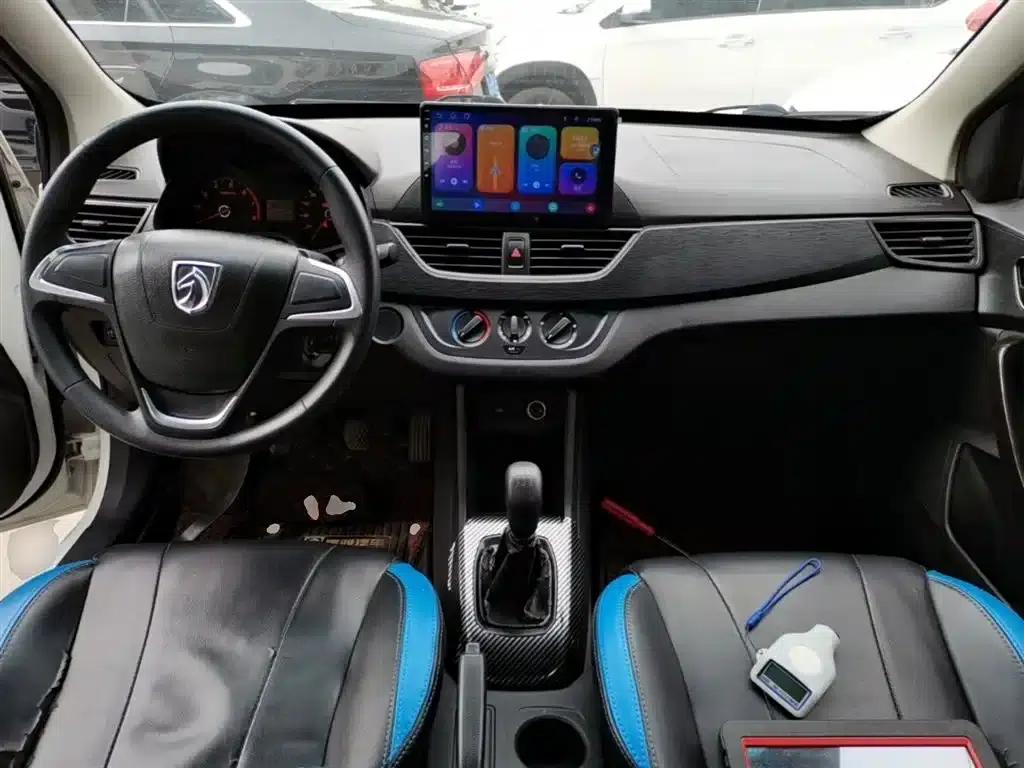Baojun 310 2016 1.2L Manual Comfort Model — миниатюра 10