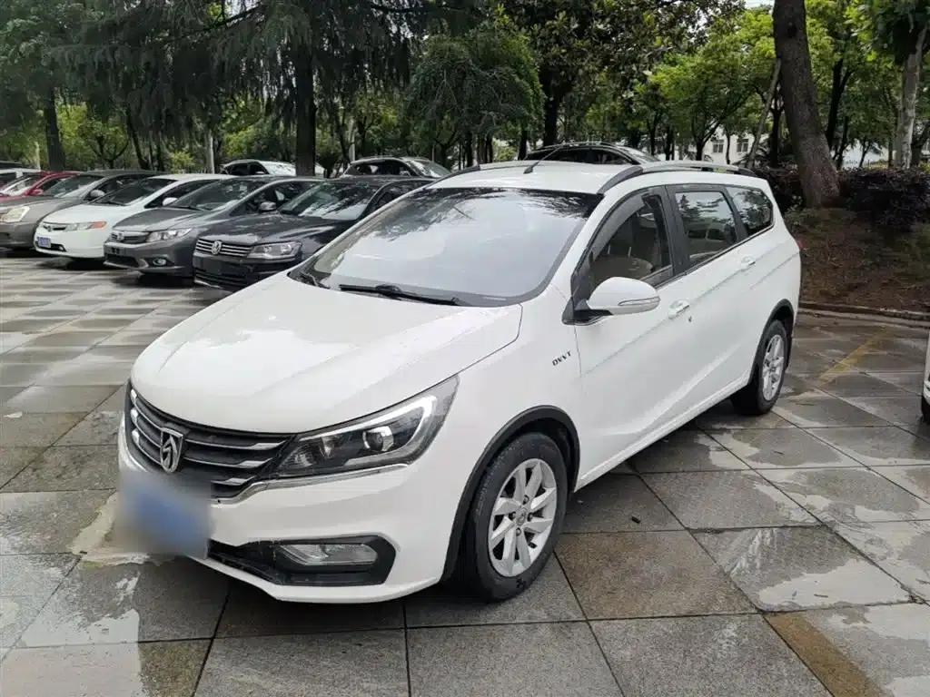 Baojun 310W 2017 1.5L Manual Fashion Edition (National V Emission Standard) — миниатюра 2