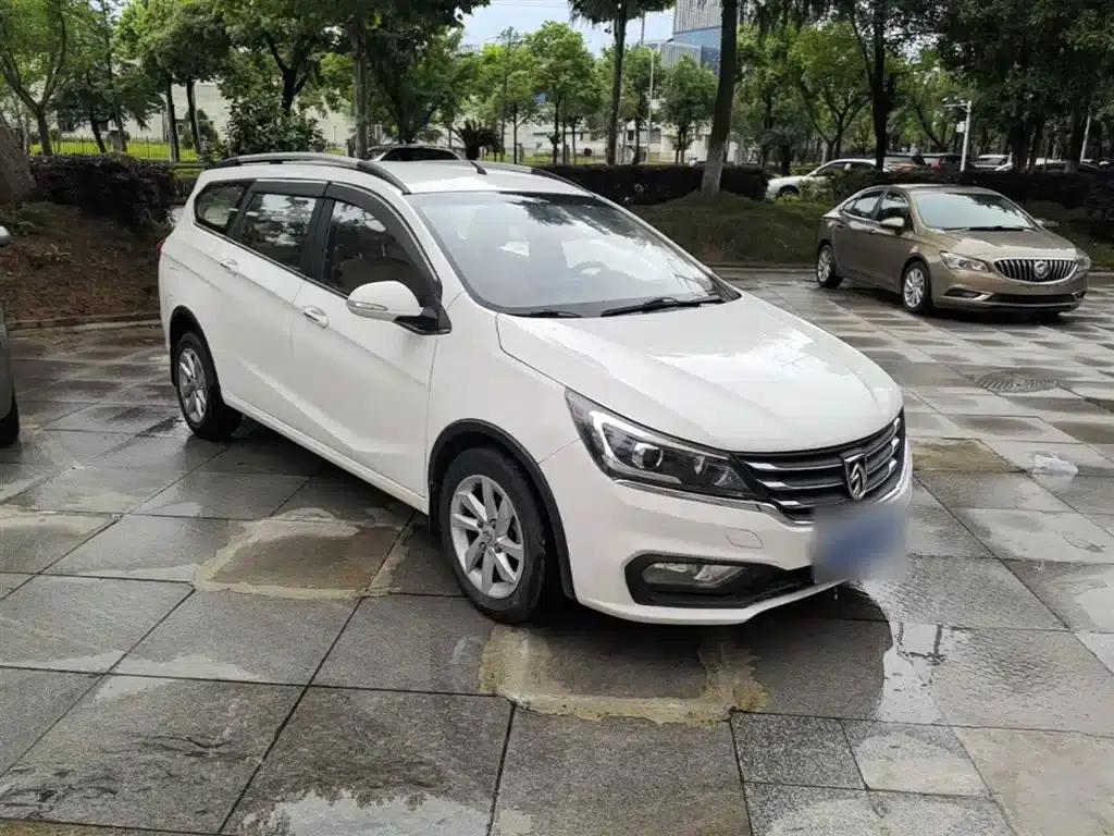 Baojun 310W 2017 1.5L Manual Fashion Edition (National V Emission Standard) — миниатюра 4