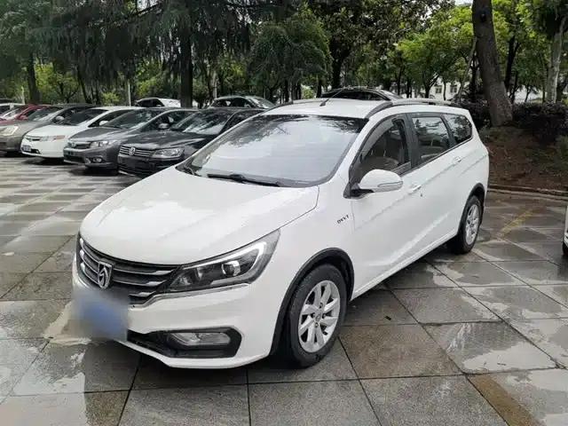 Baojun 310W 2017 1.5L Manual Fashion Edition (National V Emission Standard)