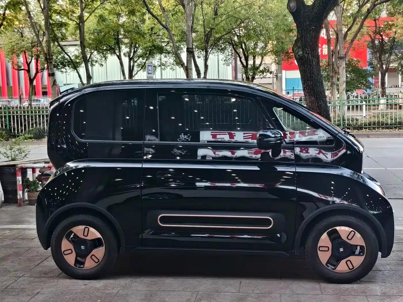Baojun KiWi EV 2022 Designer Light Edition (Lithium Iron Phosphate) — миниатюра 3
