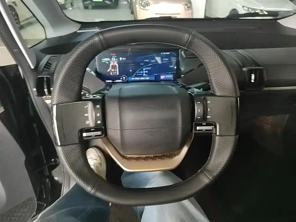 Baojun KiWi EV 2021 Artist Edition Lithium Iron Phosphate — миниатюра 11