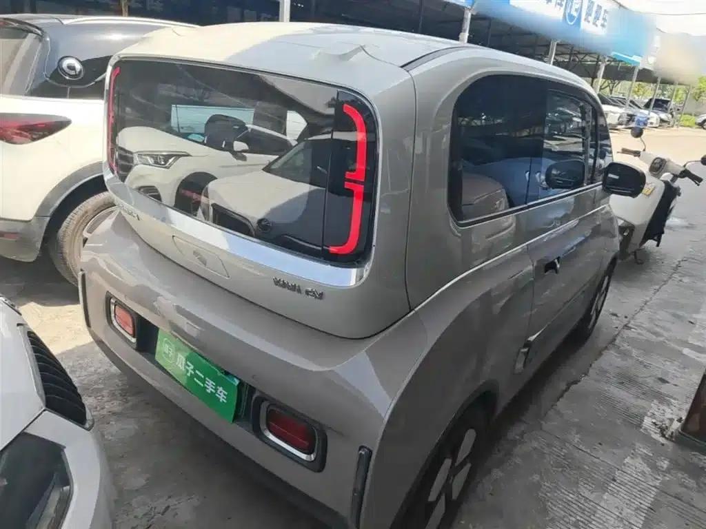 Baojun KiWi EV 2023 Smart Luxury Edition (Lithium Iron Phosphate) — миниатюра 7